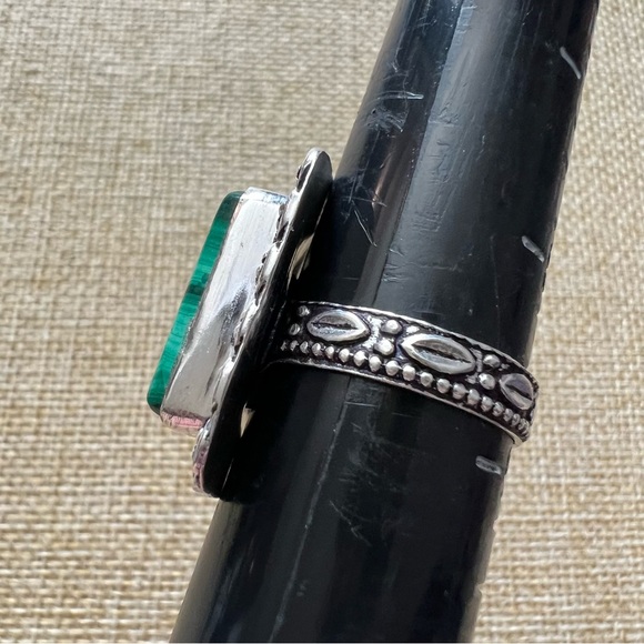 New Malachite Crystal Stone Square Silver Overlay Ring w Decorative Band 8.25 - Picture 2 of 4